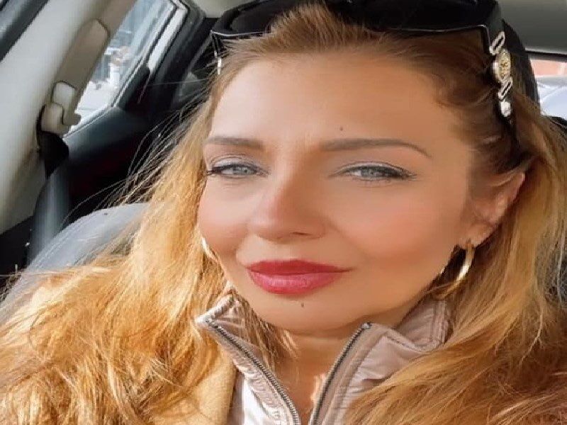 Cagliari, scarica materiale dal furgone e le rubano la borsetta: “Dentro c’erano due cellulari, carte di credito e bancomat”