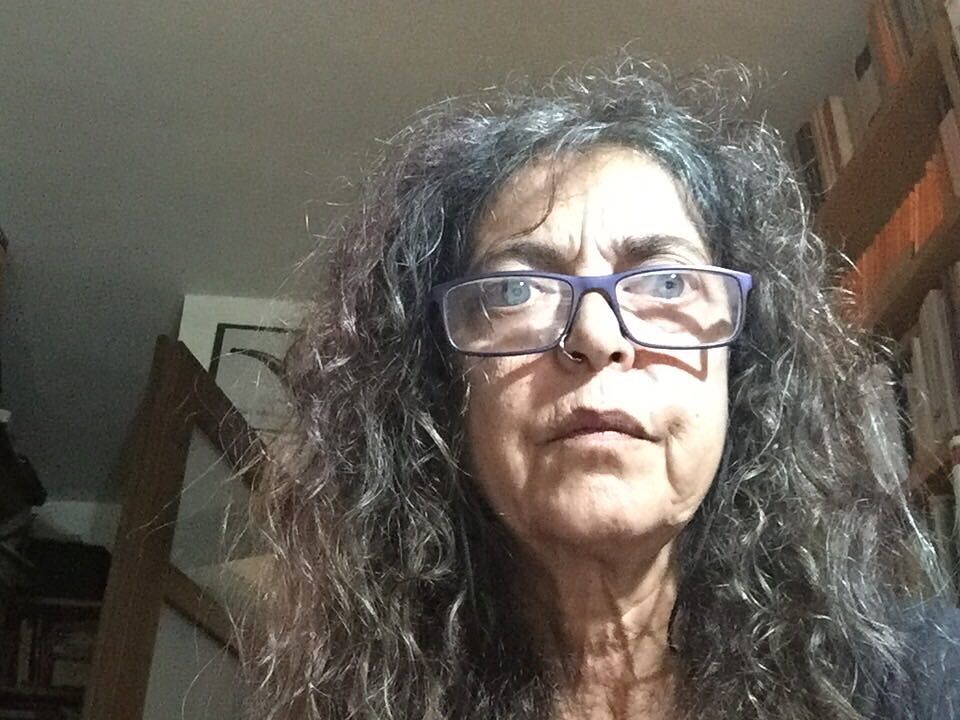 Patrizia, prof in Sardegna: “Senza vaccino e il tampone salivare negativo non basta: resterò senza stipendio” 