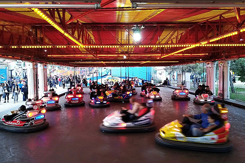Quartu, ritorna lo storico luna park a Pitz’e Serra: autoscontro, giostrine e tappeti elastici
