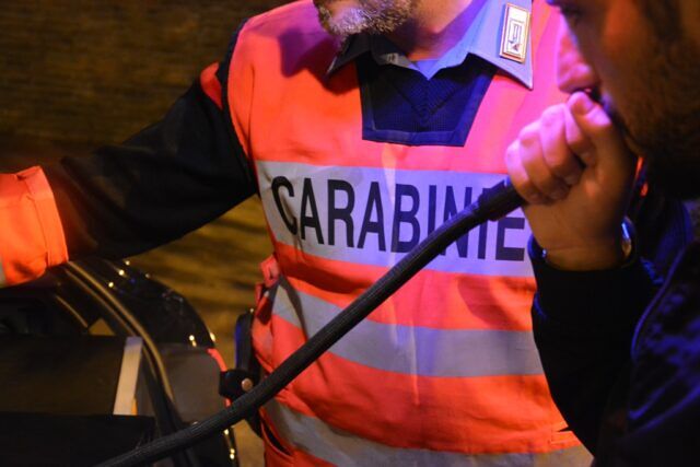 Operaio di Villaputzu ubriaco al volante si ribalta dopo una curva: “Volevo evitare un cinghiale”