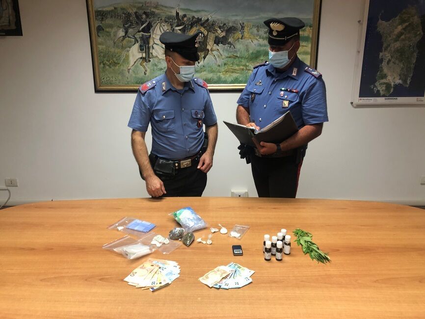 Tunisino e brasiliano in affari di droga arrestati a Olbia: sequestrati coca e metadone