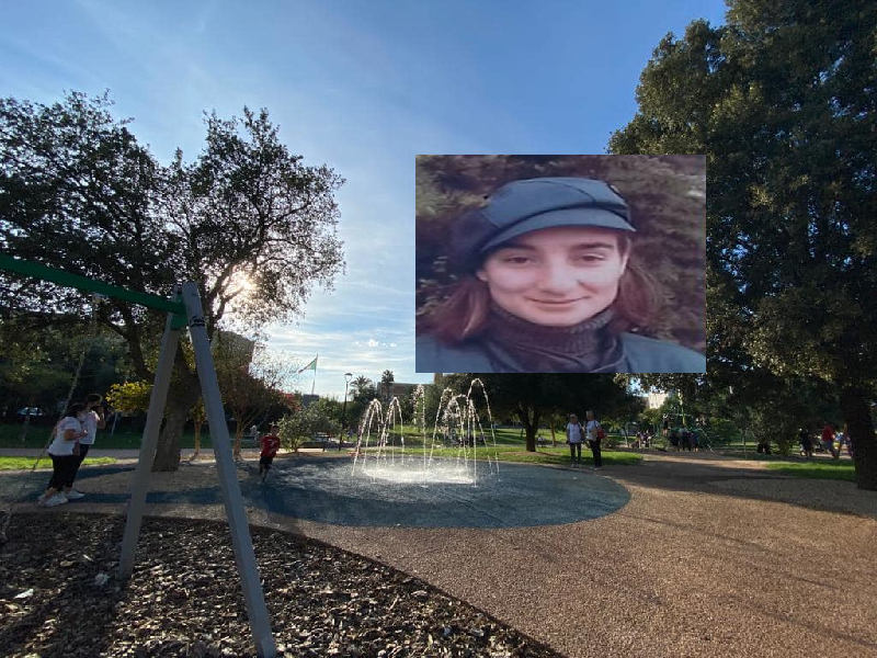 Assemini, rinasce il parco delle Terre Cotte: tanto verde e un’altalena inclusiva in ricordo di Rita Loi