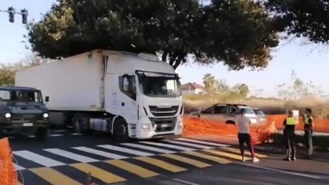 Passaggio pedonale in viale Poetto a Cagliari, il Ministero al Comune: “Controlli se è tutto in regola”