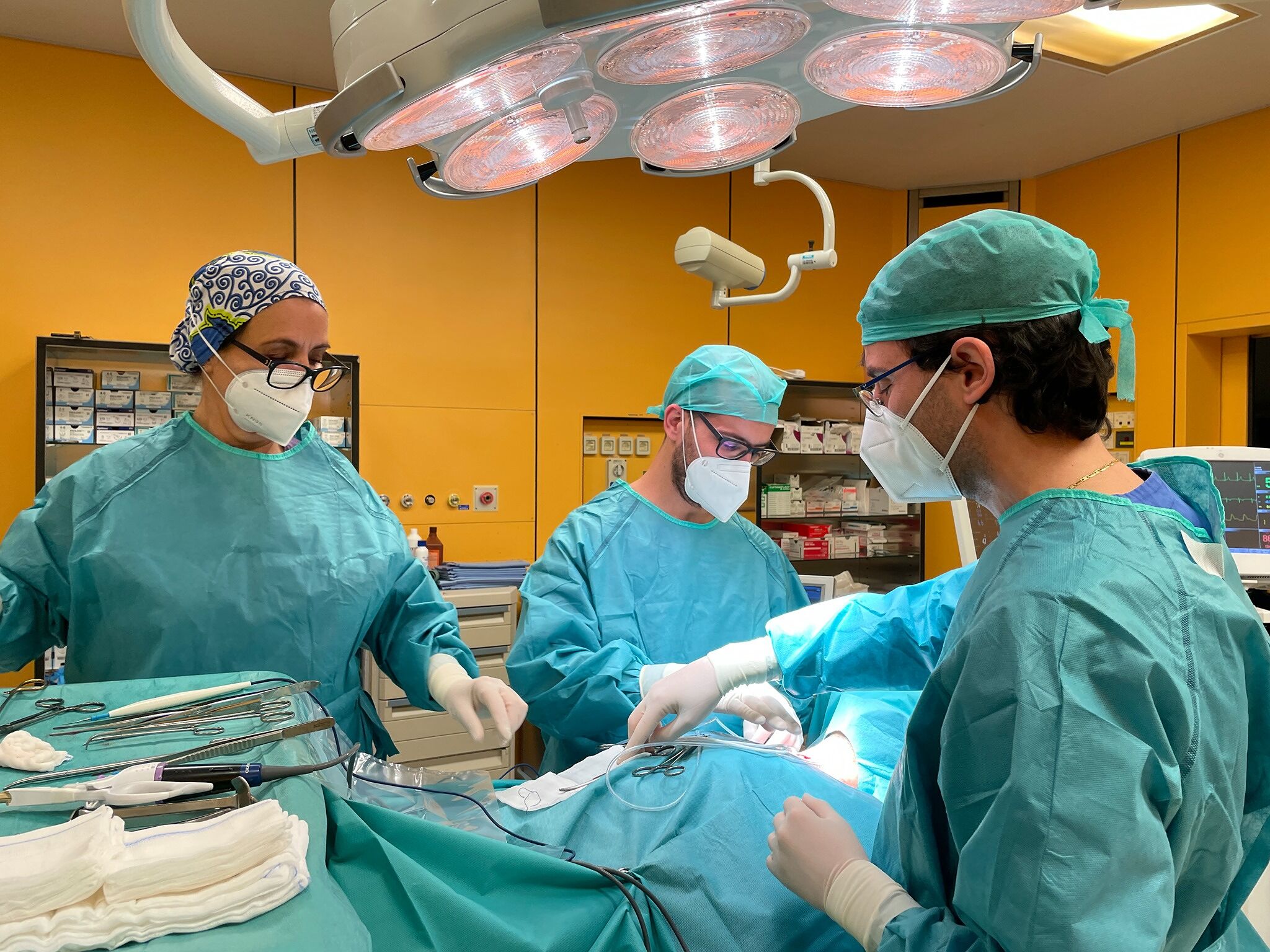 Covid in Sardegna, non è finita: aumentano sia i contagi che i pazienti gravi, muore anche un 32enne sardo