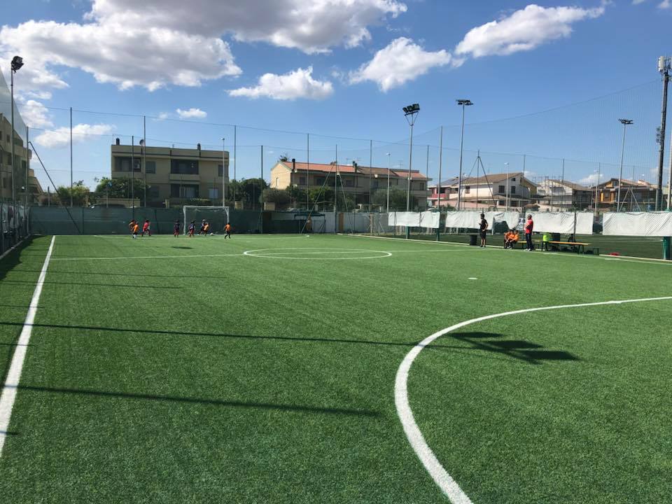 Palestre e campi sportivi sbarrati a Selargius: “Impianti elettrici modificati e gazebo montati senza regole, dobbiamo evitare tragedie”