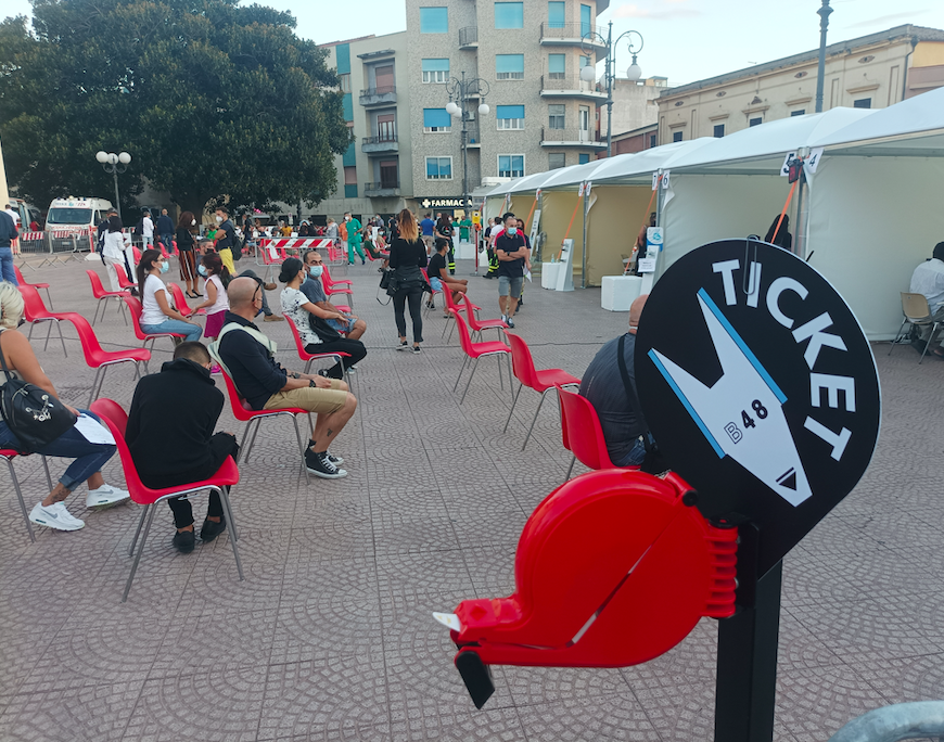 Quartu, boom per l’aperivax in piazza Sant’Elena: 403 neo vaccinati in cinque ore