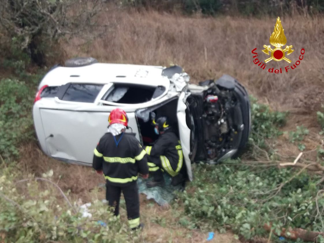 Paura a Isili, scontro frontale sulla 112: due feriti