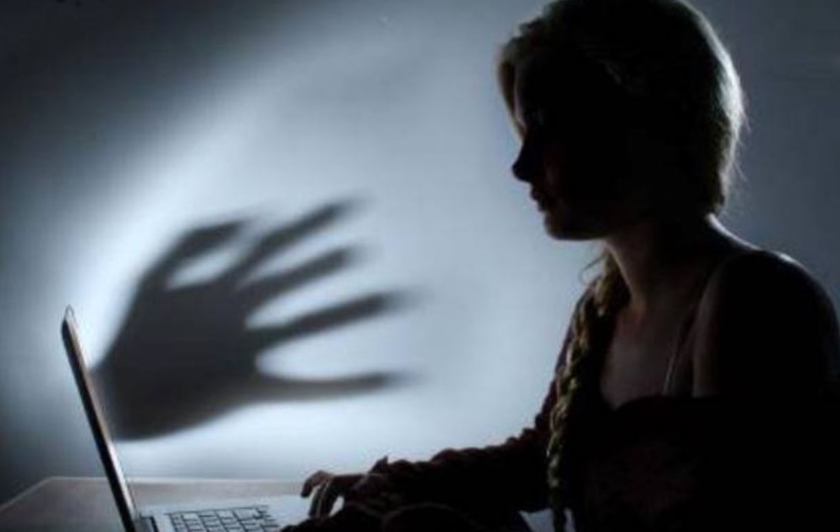 Missing, anche in Sardegna troppi giovani adescati e scomparsi: “Siamo in emergenza, attenzione alle sette e alle trappole di internet”