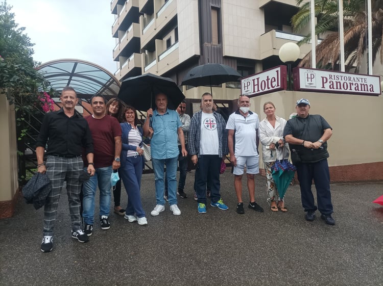 Cagliari, il dramma dei lavoratori alla fame dell’hotel Panorama: “Albergo chiuso e niente soldi, siamo in mezzo alla strada”