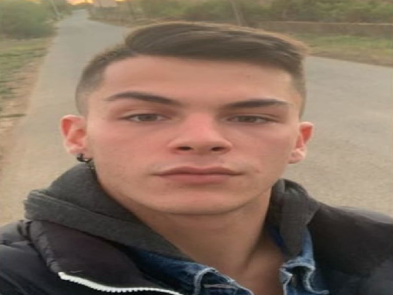 “Nicola non c’è più”, le lacrime del papà del 20enne di Quartu: finite le speranze per il rapper Micheli