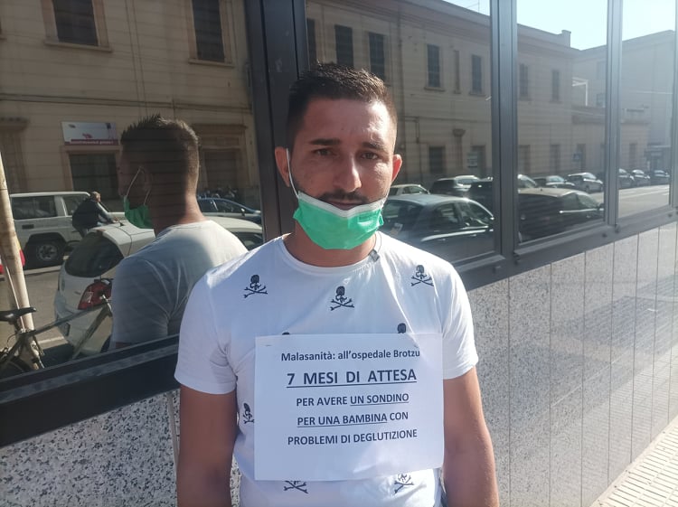 Cagliari, l’incubo di Halid: “Mia figlia malata senza il sondino per 7 mesi al Brotzu, ecco la malasanità”