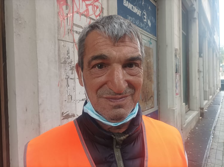 Omero di Cagliari, ex antiquario: “Prendo il reddito di cittadinanza e in 3 anni non ho avuto nessuna offerta di lavoro”