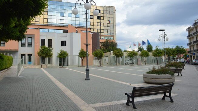 Quartu, 600mila euro per aiutare l’esercito dei nuovi poveri del Covid: soldi per cibo e affitti