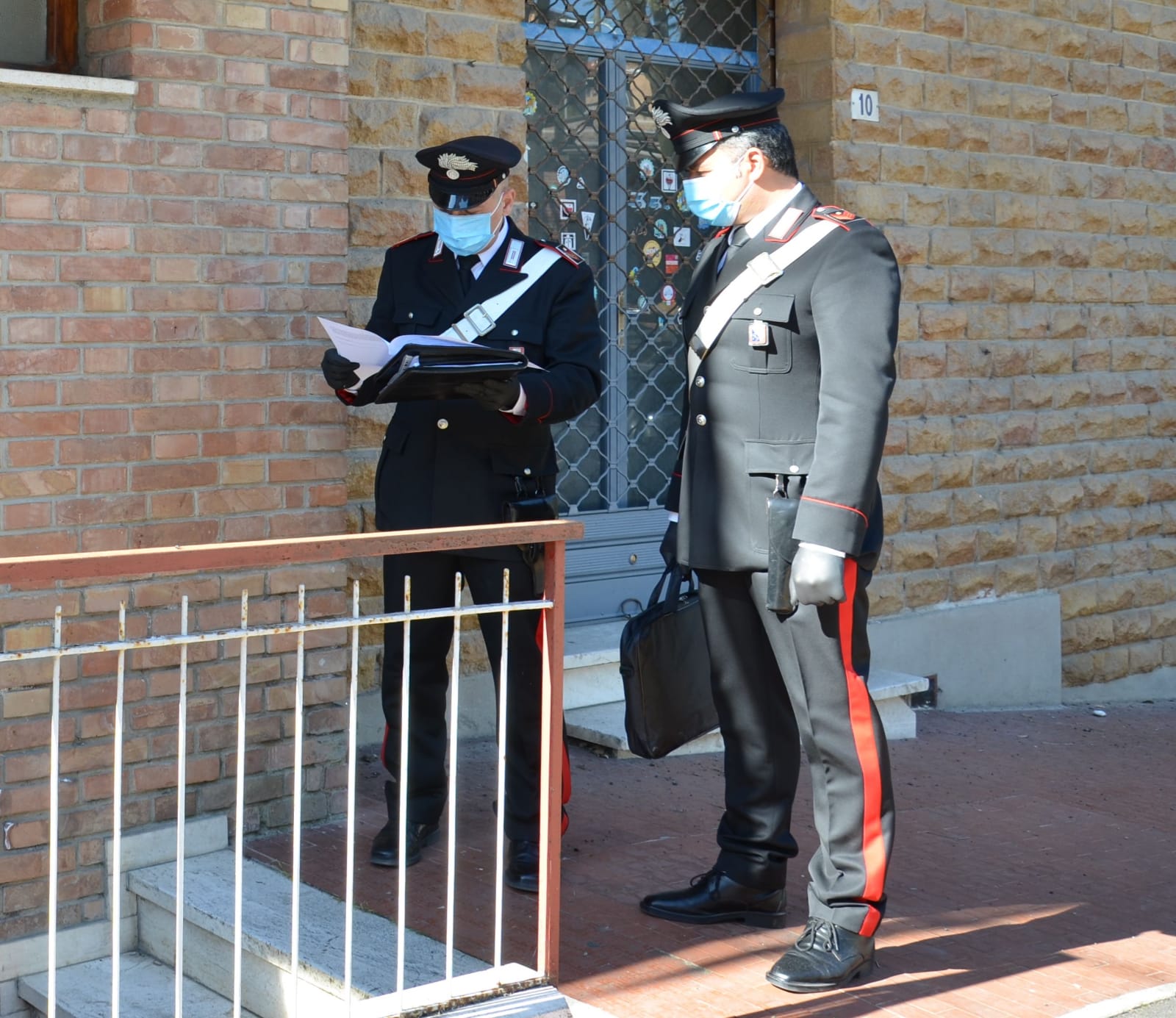 Evade dagli arresti domiciliari a Monserrato, 19enne nei guai