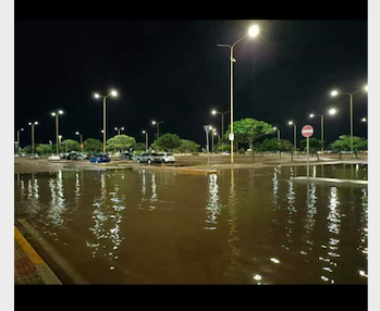 Piazzale allagato dopo le piogge, dimezzato il mercatino domenicale di Sant’Elia a Cagliari