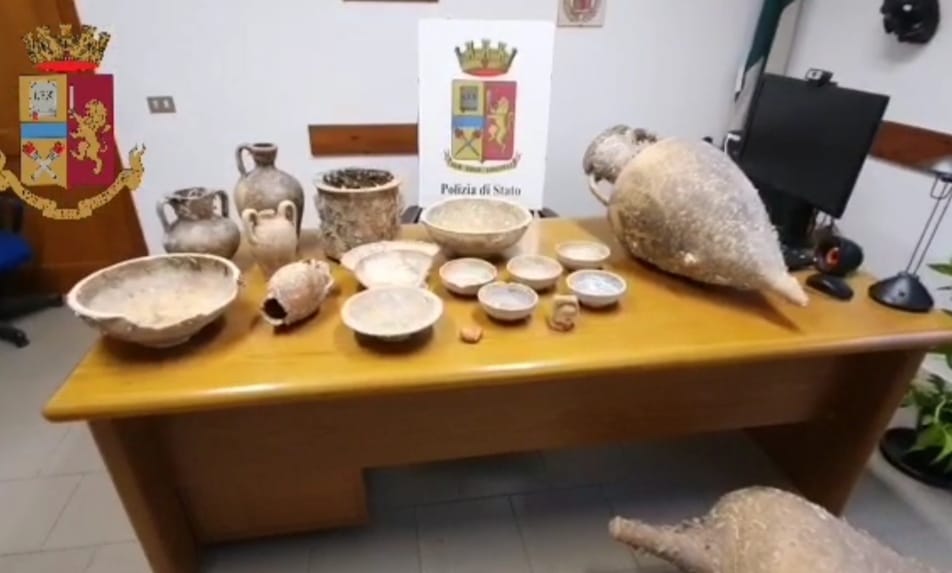 Trovato in possesso di un tesoro archeologico da 200 mila euro: denunciato un pescatore di Quartu