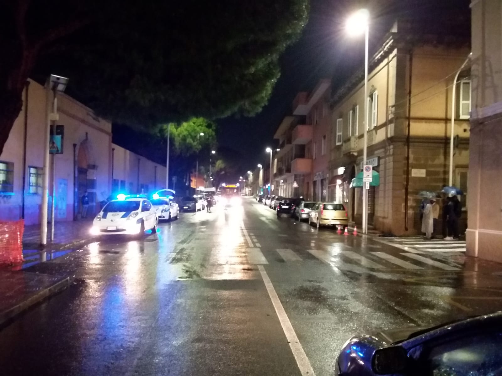 Ancora un grave incidente: a Pirri una donna di 29 anni travolge con l’auto un senegalese di 47 anni