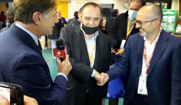 Frecciate al veleno dopo il rigore negato al Benevento contro il Cagliari, pace fatta tra Mastella e Truzzu