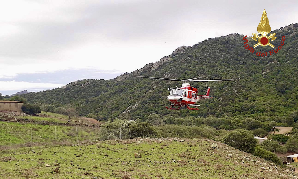 Sos maltempo, medicine urgenti portate a un pastore di Villa San Pietro e foraggio per due allevatori isolati a Pula