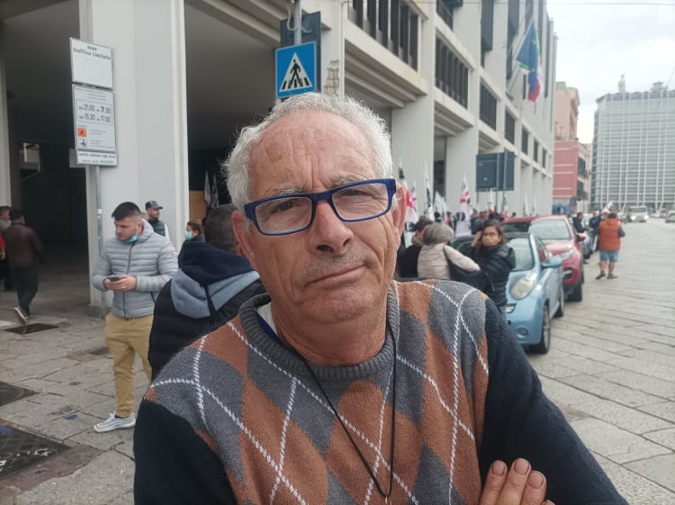 Bruno, storico giostraio di Serramanna fermo dal 2019: “Mangio dai parenti, non voglio il reddito di cittadinanza perchè è umiliante”