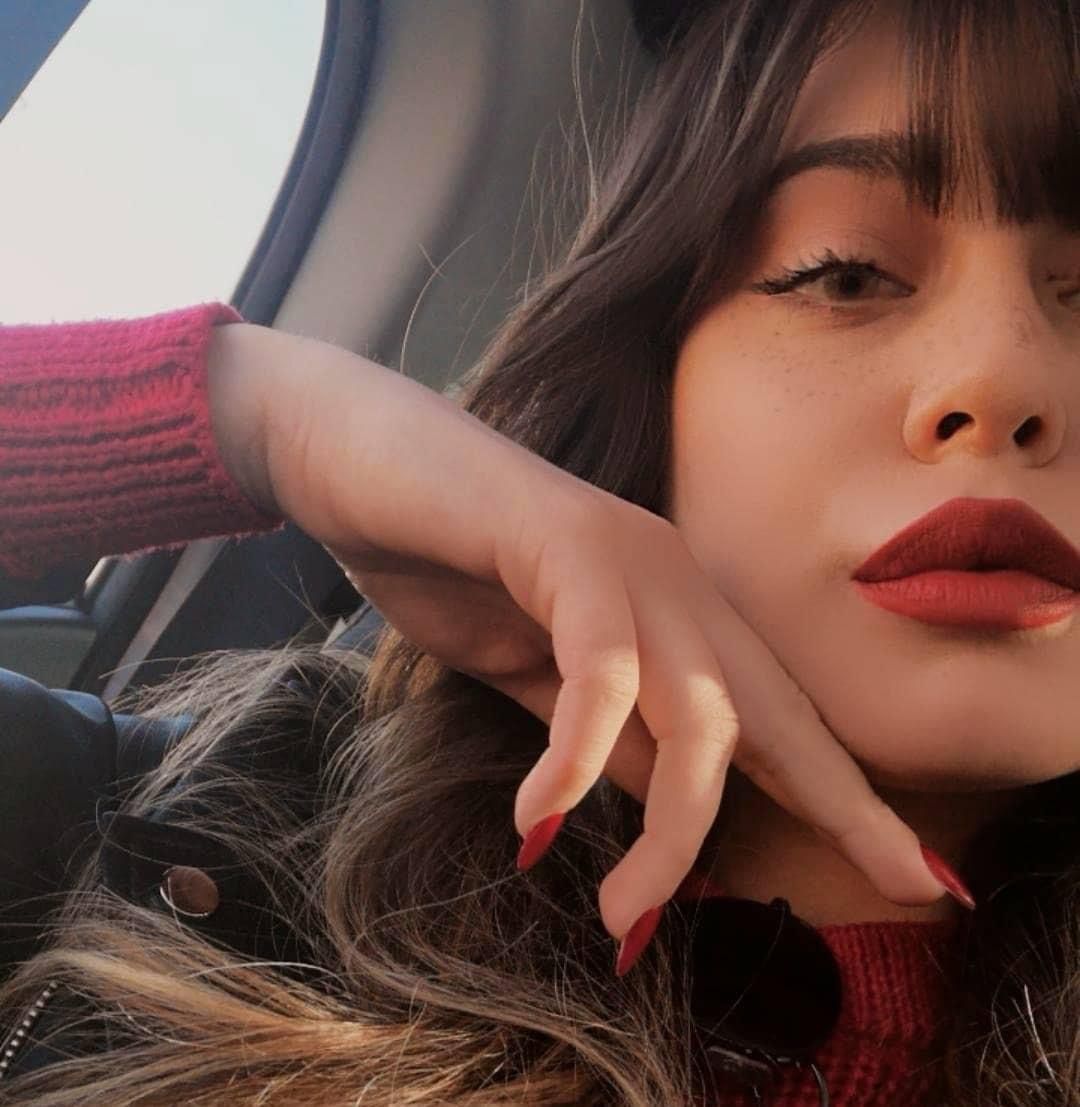 Addio a Carlotta Masala, studentessa cagliaritana di 27 anni: “Continua a brillare lassù, ciao piccola”