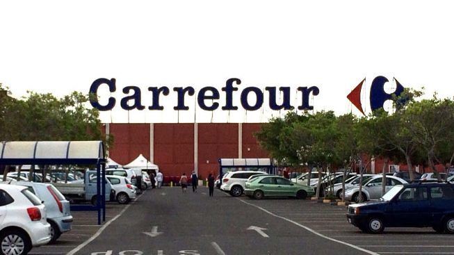 Esuberi nei supermercati Carrefour, in Sardegna fuori dodici lavoratori: uno a Sassari e undici a Quartu