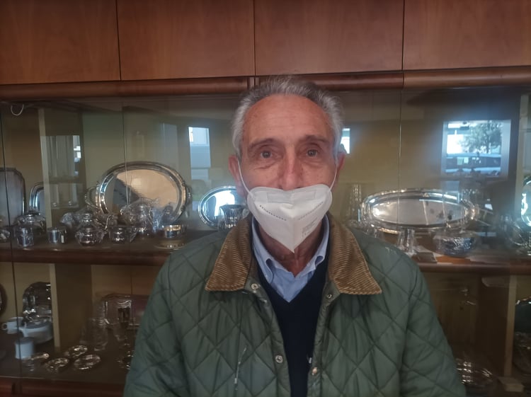 Commercio in crisi a Quartu, gli ultimi orologi riparati di Fabio Deiana: “Nessuno vuole acquistare la mia attività, chiuderò”