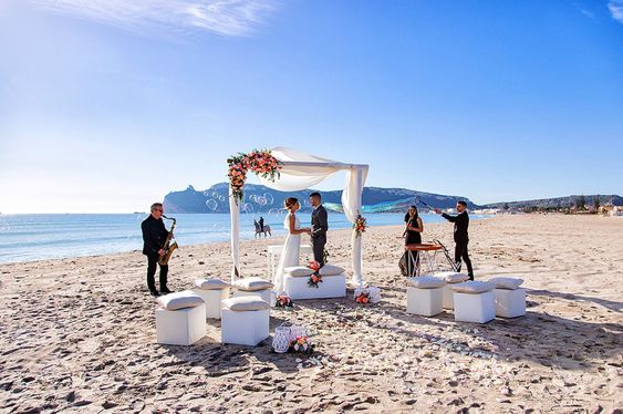 Cagliari, matrimoni anche negli spazi privati: sì alle nozze a Palazzo Doglio, Convento S. Giuseppe e Lido