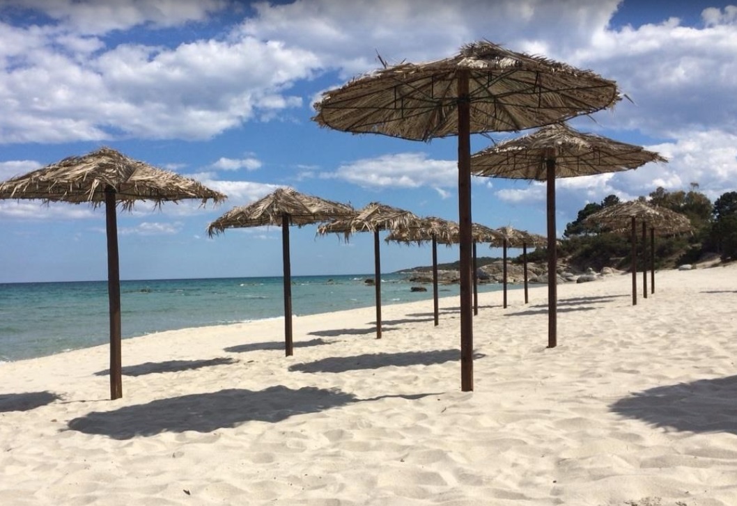 L’allarme dei balneari: “Sardegna terra di shopping per i grandi gruppi stranieri, sarà la nuova Grecia”