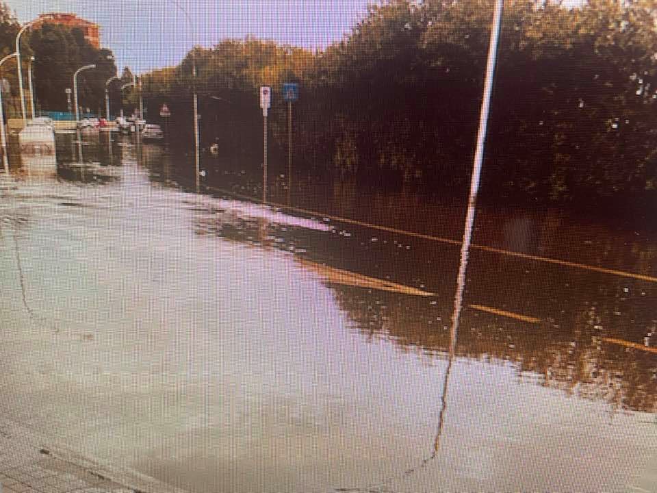Cagliari, il quartiere del Poetto finisce sott’acqua: “Via dei Tritoni è nel caos, vi chiediamo aiuto”