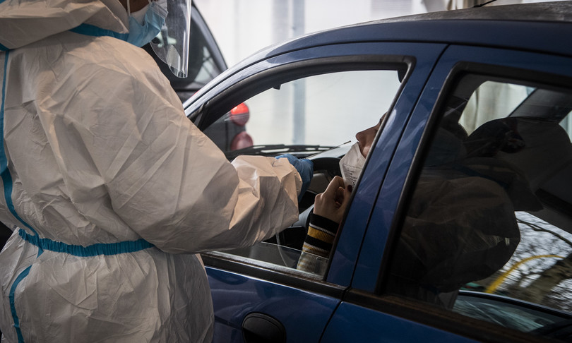 Covid, la Fondazione Gimbe: “In una settimana contagi aumentati dell’80,7 per cento”