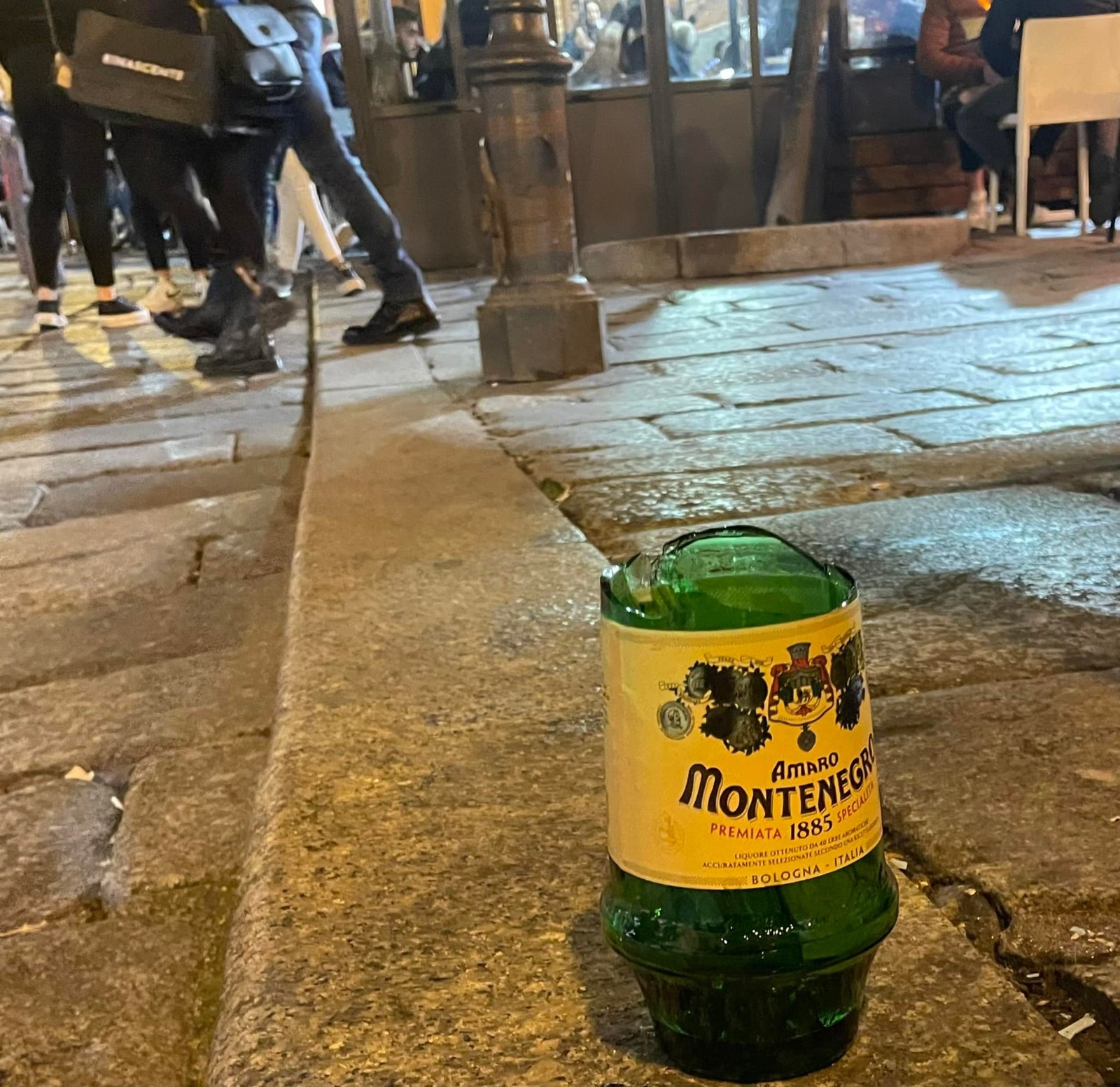 Cagliari, tensione al porto: 15enne svenuta per abuso di alcol e molestata da un adulto