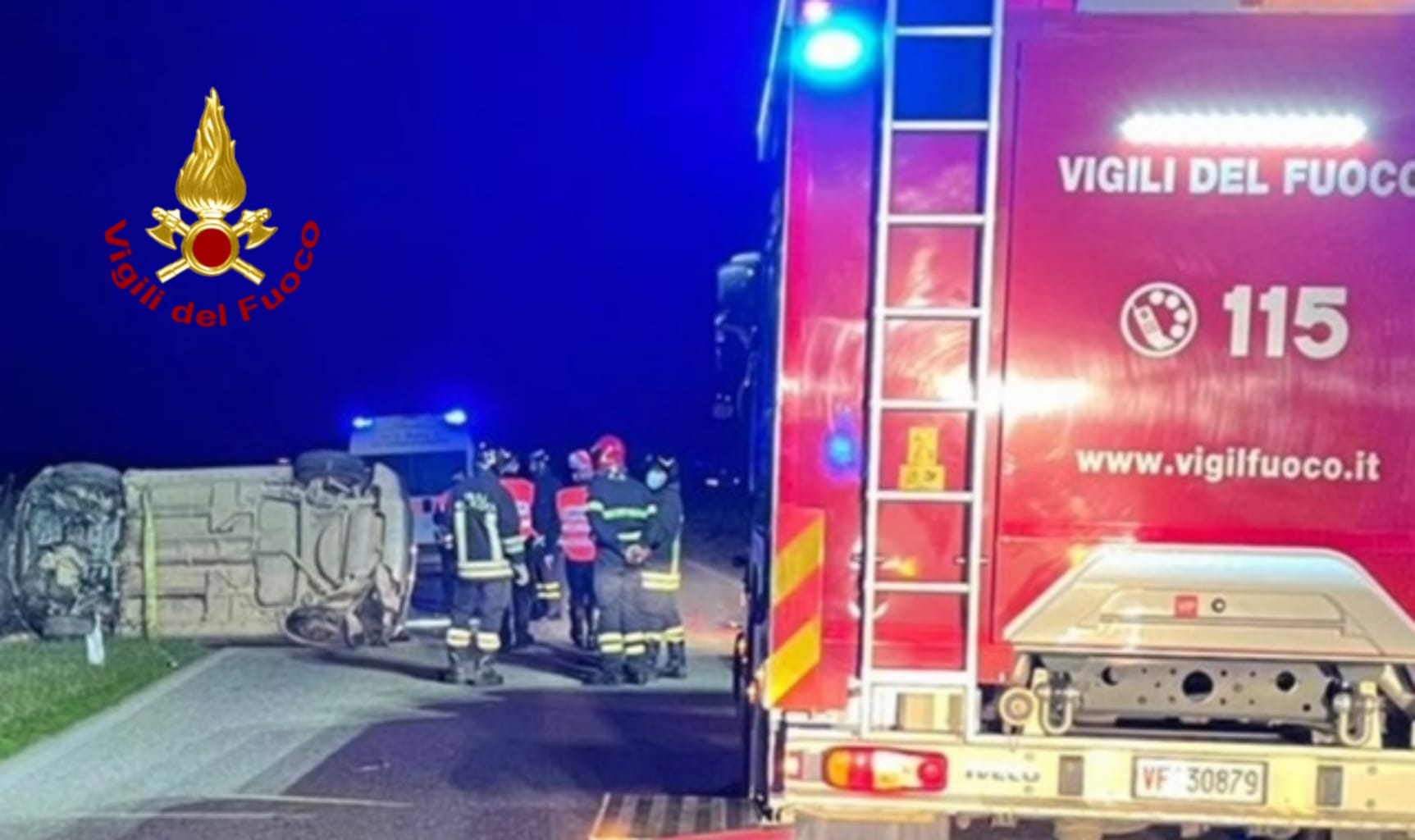 Tragedia a Villacidro, esce di strada e resta schiacciato dall’auto che si ribalta: morto un 23enne