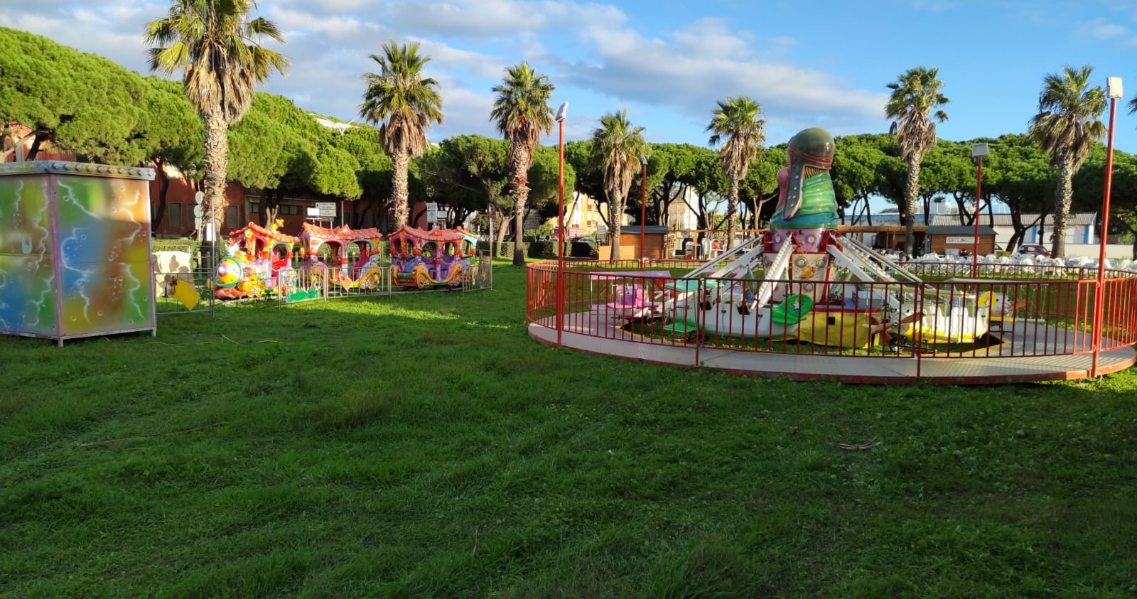 Sorpresa per Natale a Cagliari, arrivano le giostrine a Su Siccu: “Trenino e dischi volanti”