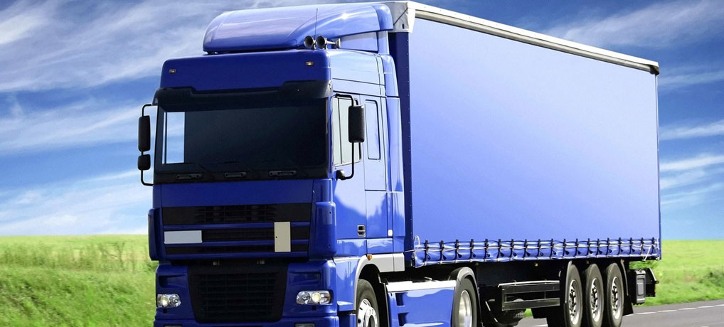 L’aiuto ai disoccupati in Sardegna: un voucher da 3 mila euro per le patenti di guida di bus e camion