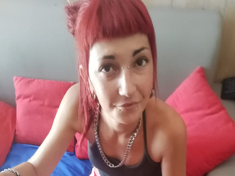 Sarda morta a Barcellona, lo strazio dei parenti di Silvia Floris: “Vogliamo solo riportarla a casa”