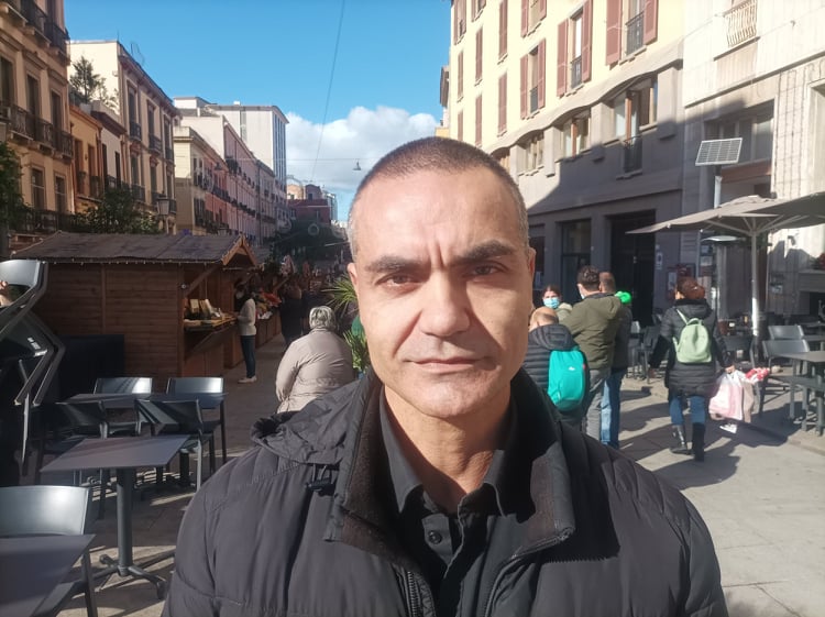 Cagliari, il grande caos delle casette di Natale: “Serve il green pass per comprare ma non sappiamo chi farà i controlli”