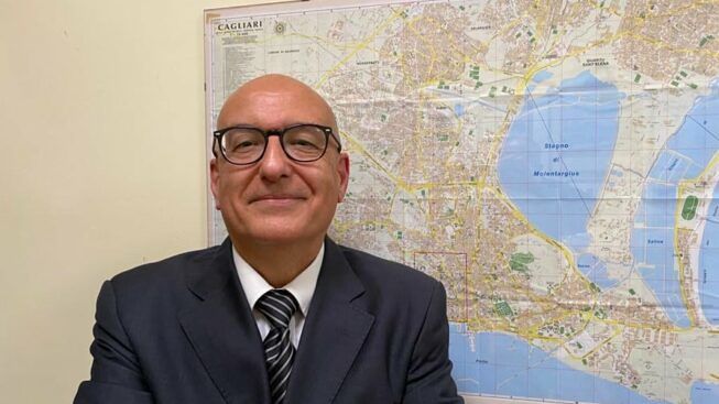“Prezzi folli a Cagliari, i commercianti approfittano dell’emergenza Covid: comprate meno, così si accorgeranno delle loro nefandezze”