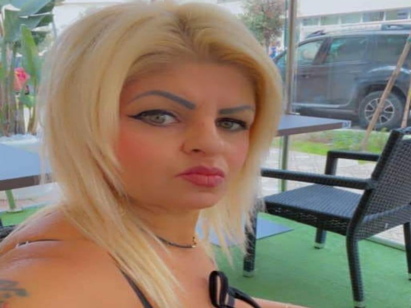 Ammazzata con decine di coltellate, Quartu sotto choc per Mihaela Kleics: caccia all’assassino