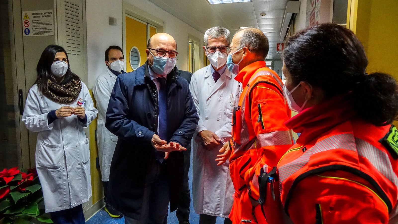 Natale col Covid e le varianti in Sardegna: “No a misure più restrittive, sì alla mascherina e ai vaccini”