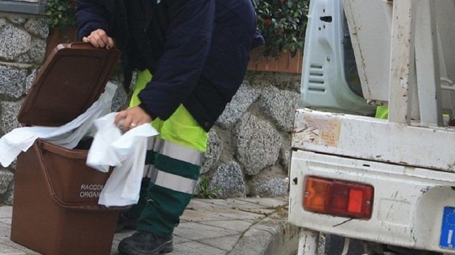 Sciopero dei lavoratori dell’igiene urbana a Cagliari, lunedì stop a raccolta dei rifiuti e spazzatura delle strade