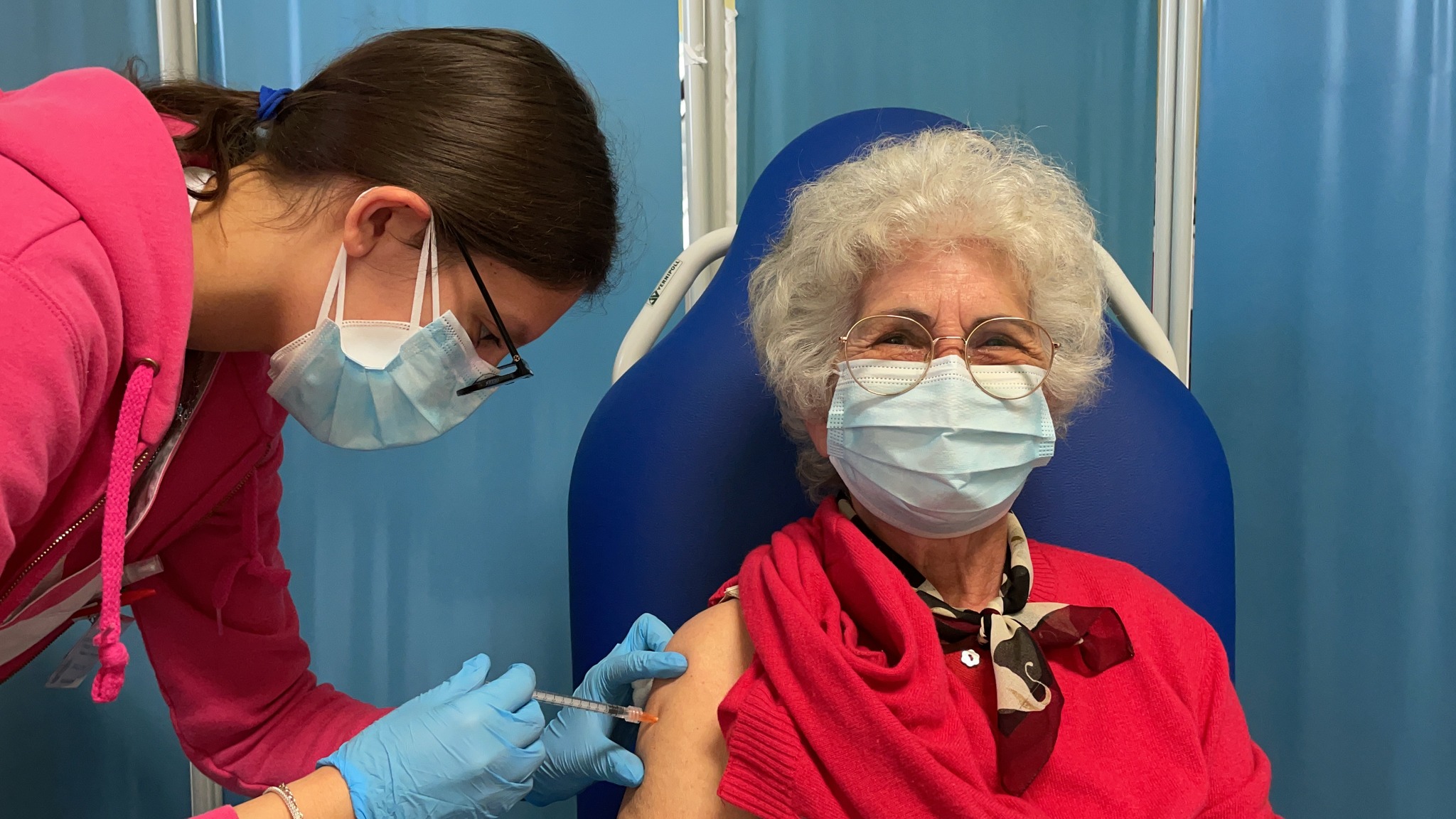 Covid boom in Sardegna: 771 nuovi contagi, tre pazienti gravi in più, un morto e salgono i ricoveri