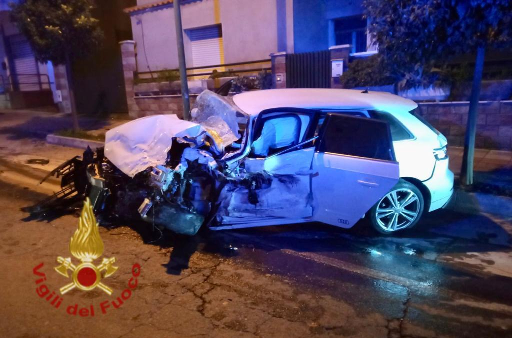 Tragedia a Senorbì, scontro tra due auto: morto un militare