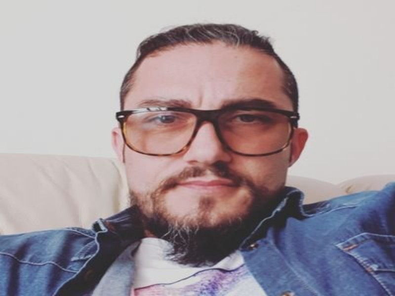 “Nelle scuole di Cagliari alunni senza Ffp2 gratis e prof che creano divisioni tra vaccinati e non vaccinati”