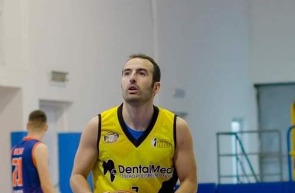 Lacrime a Cagliari e Sassari per Daniele Porqueddu: “Ciao ‘Trenino’, ora fai tanti canestri in cielo”