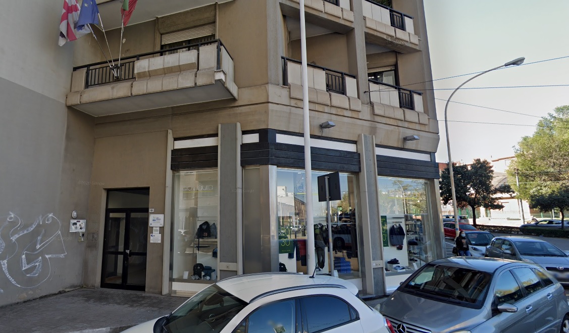 Paura al patronato di via Bacaredda a Cagliari, 71enne sviene e batte la testa: soccorso e portato al Brotzu