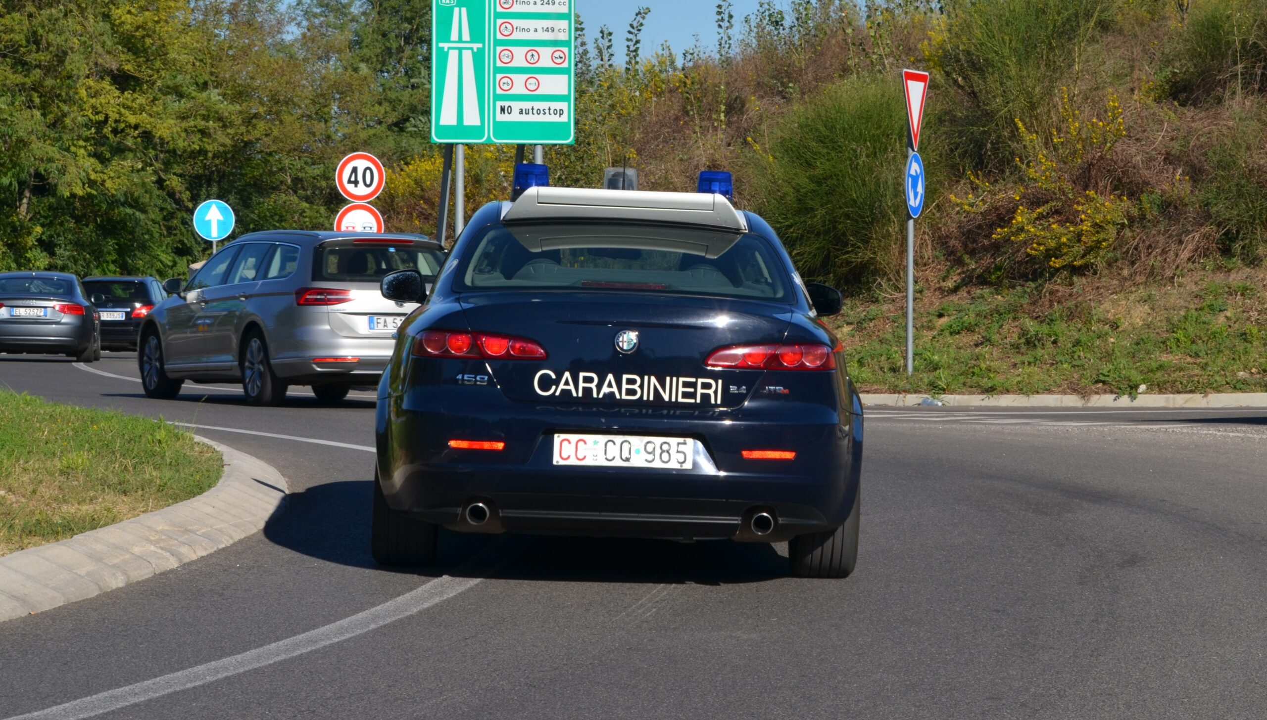 Cagliari, fermati a Genneruxi su un’auto rubata: un arresto e una denuncia