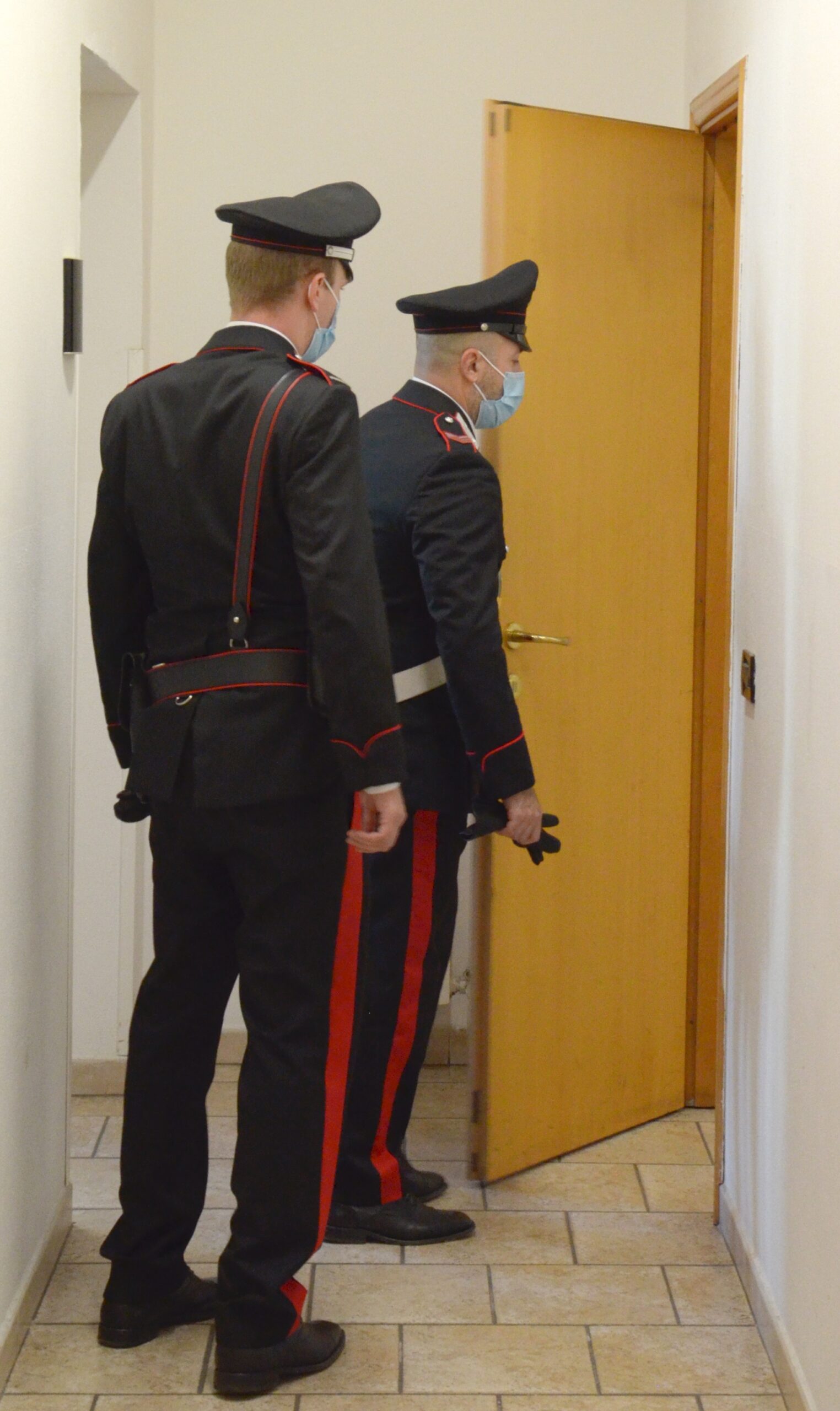 Guasila, operaio nasconde in casa un fucile e munizioni mai denunciati