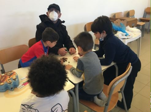 Giocaus Impari a Monte Claro, anziani e bambini fragili si incontrano al parco