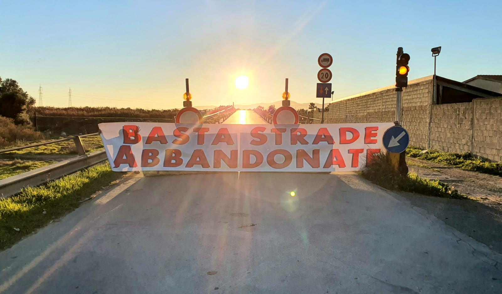 Serramanna, cittadini in rivolta dopo la chiusura di Ponti Nou: “Le strade alternative sono disastrate”